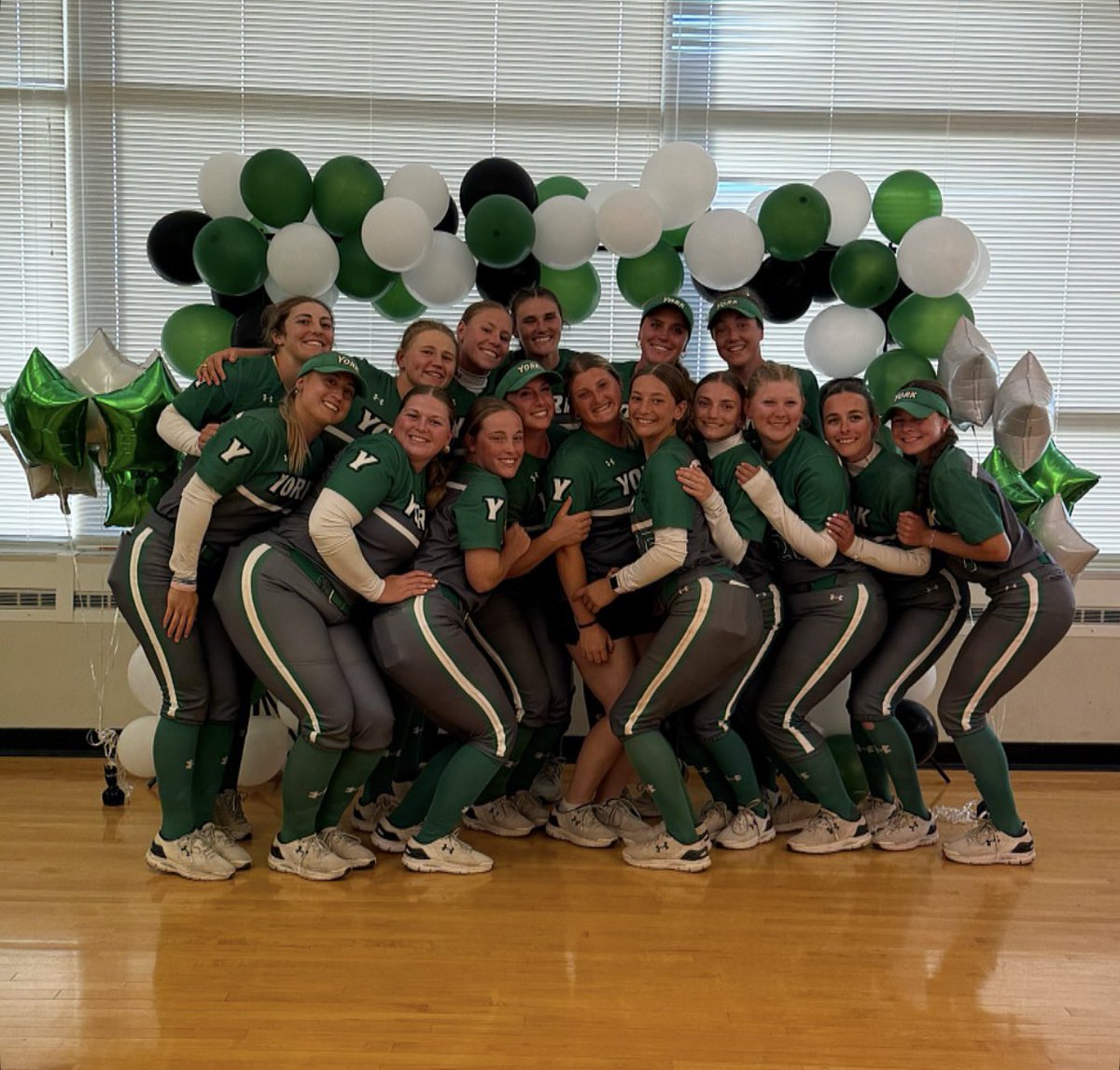 YCPSoftball's tweet photo. At our end of season celebration, we recognized Team 48 the legacy left by the Class of 2026 💚🤙
#LetsGoYork #PTG https://t.co/quuobFLFov