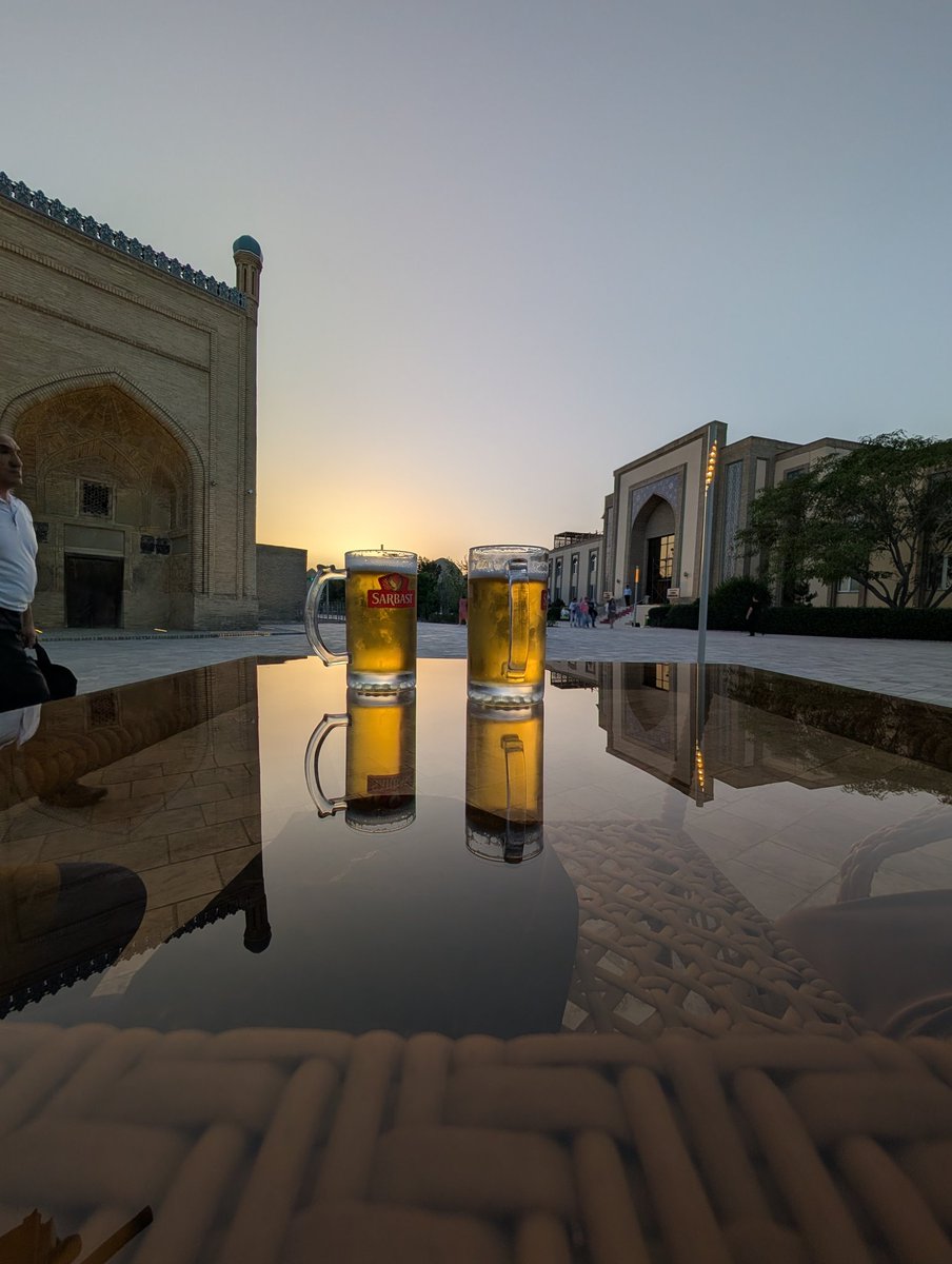 ブハラの夕暮れ
そしてビール