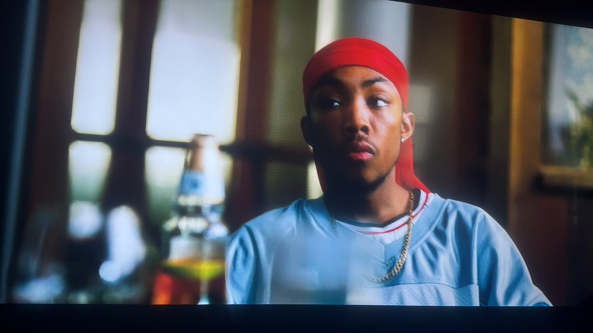 mak2dopee's tweet photo. @cozz AYE BRO I seen u in euphoria!! @euphoriaHBO https://t.co/Q9CirNsSog