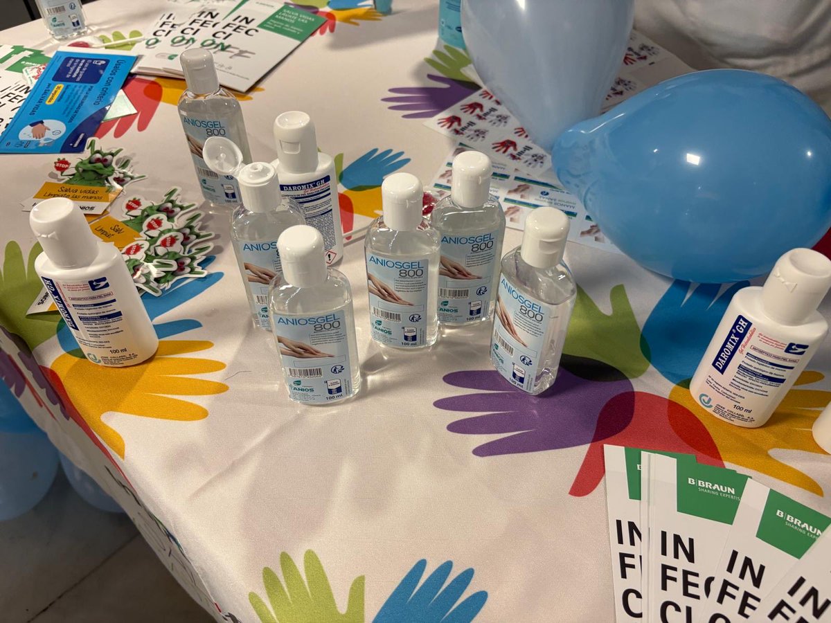 PilarAlaguero's tweet photo. Hoy 5 mayo día Mundial de la Higiene de Manos, el #HospitaldeLaPrincesa se suma al lema de la OMS 2026 “La acción salva vidas” 👏🏻👏🏻👏🏻
@Miriparr @MontePerdido31 
@SG_Calidad 
con el compromiso de reducir IRAS 
@dghumanizacion https://t.co/wpH2LKOld3