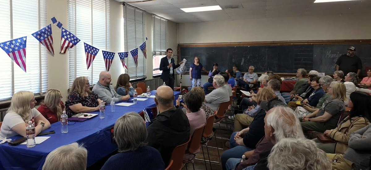 JoshSmead's tweet photo. In Cameron, we saw how people are feeling in rural America: a packed crowd at the Old School. Democratic candidates running for office spoke to an energized room about the issues including access to health care, public education, and the broader state of rural communities. https://t.co/qt5OD3GnOq
