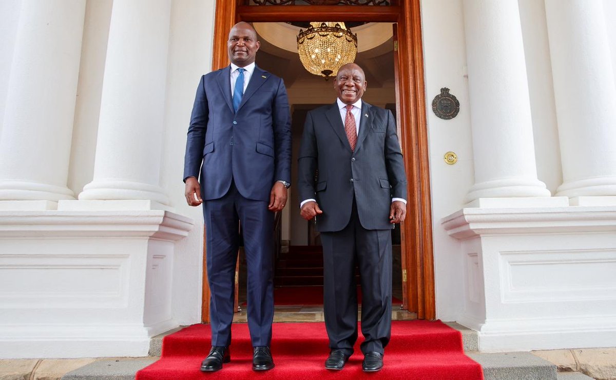 Sophie_Mokoena's tweet photo. President Cyril Ramaphosa is hosting his Mozambique counterpart President Daniel Chapo in Pretoria today. #GCIS #sabcnews https://t.co/wVEVVaqKLA