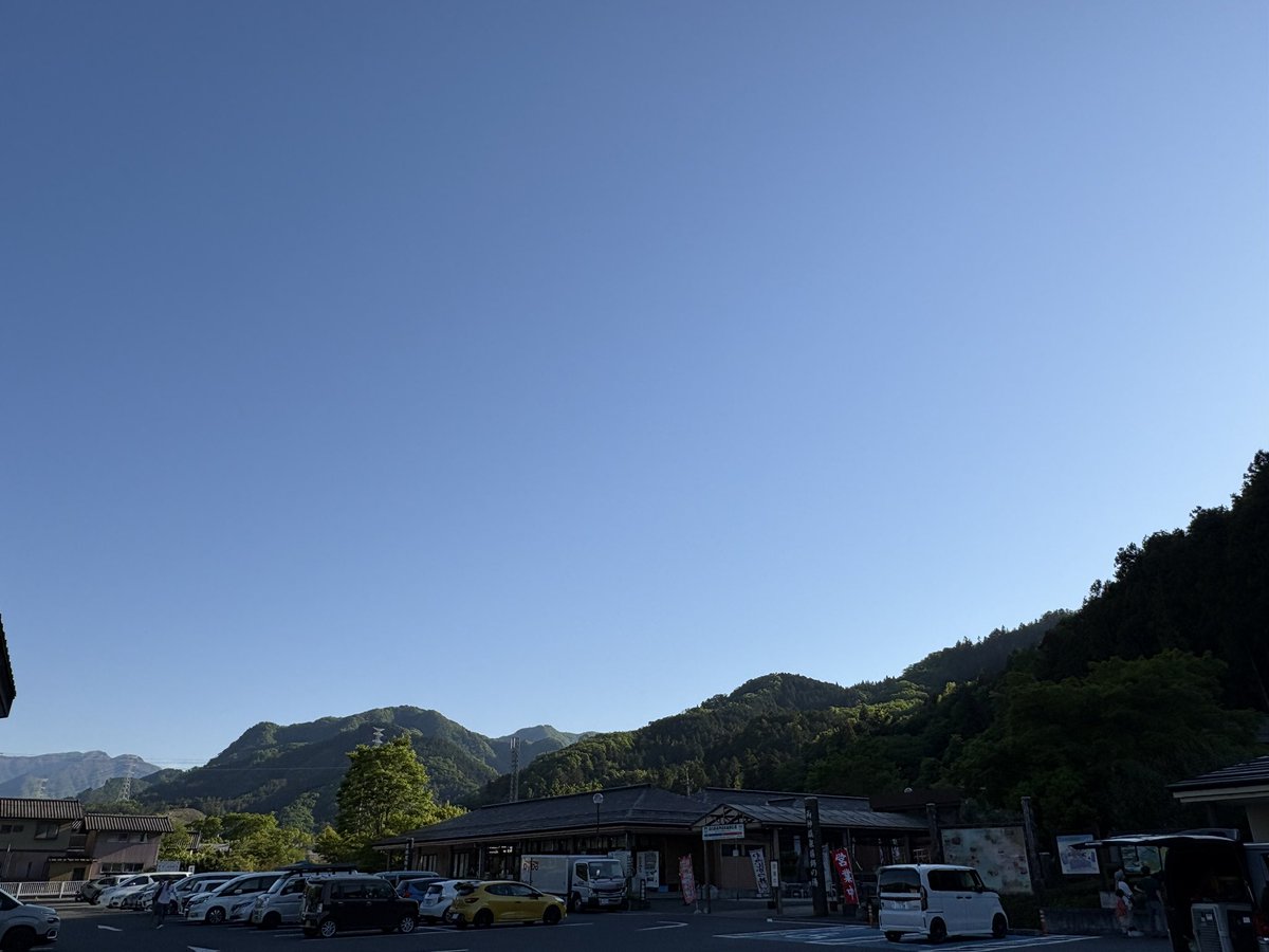 john_SRiser's tweet photo. 私の体調考慮で中距離になってしまいましたが、もしかしたらフォクシーさんとSRでは最後のツーリングに。
見納めと思うと寂しいものですね🥲

#バイク https://t.co/I8SqwL10IK