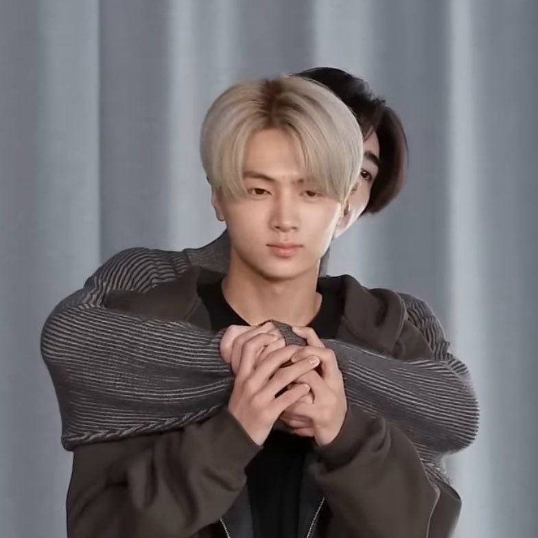 𝓖𝓮𝓶𝓶𝔂 ♡. ݁𝜗𝜚. tweet media