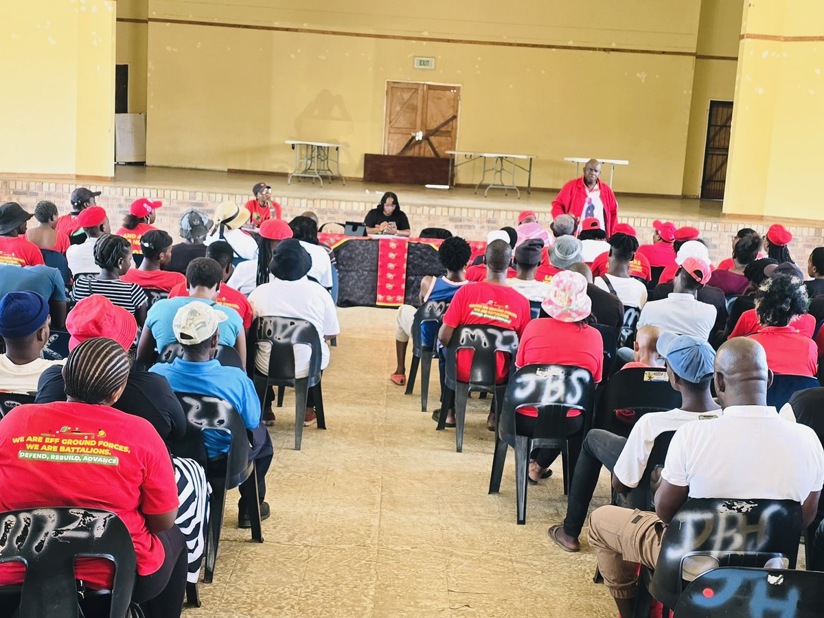♦️Happening Now♦️

Mpumalanga PETF coordinator Commissar Ncobile Mhlongo accompanied by SRETF Convenor and Coordinator have currently convened a workshop for EFF volunteers in Ward 7, 9, 10, 15, 16, 17, 19, and 20 along Tonga cluster in Nkomazi to outline to all branches as to