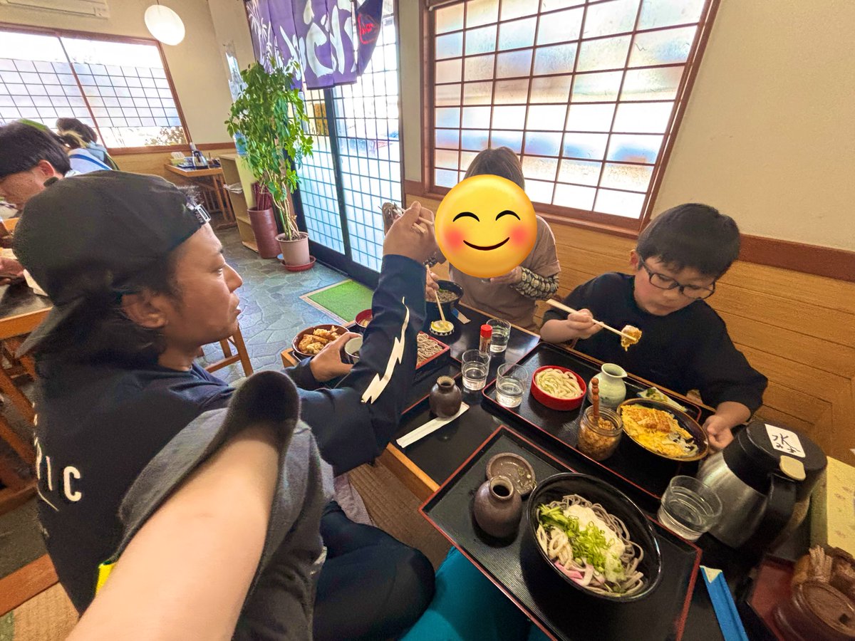 華 tweet media