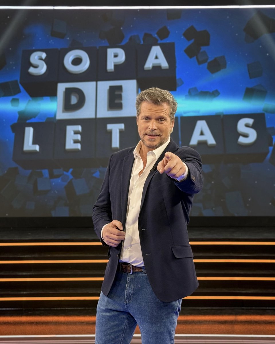 globomedia's tweet photo. 🧩 @Telemadrid is betting on the game show #WordSearch for its weekend afternoon slots

@JotaAbril takes the helm of this format produced by @Globomedia, following its success on Aragón TV and Canal Sur.

📺 Premieres May 9 at 3:30 PM https://t.co/FgRT0u1kh0