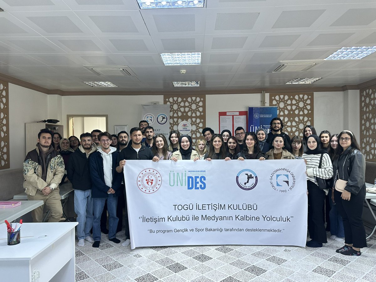 GSB_ErbaaGM's tweet photo. ÜNİDES 6.Dönem kapsamında Erbaa Sosyal ve Beşeri Bilimler Fakültesi tarafından yürütülen “İletişim Kulübü ile Medyanın Kalbine Yolculuk” projesi çerçevesinde yapılacak olan programın toplantısı, merkezimiz Has Oda’da gerçekleştirildi. https://t.co/efMb5GX8H1