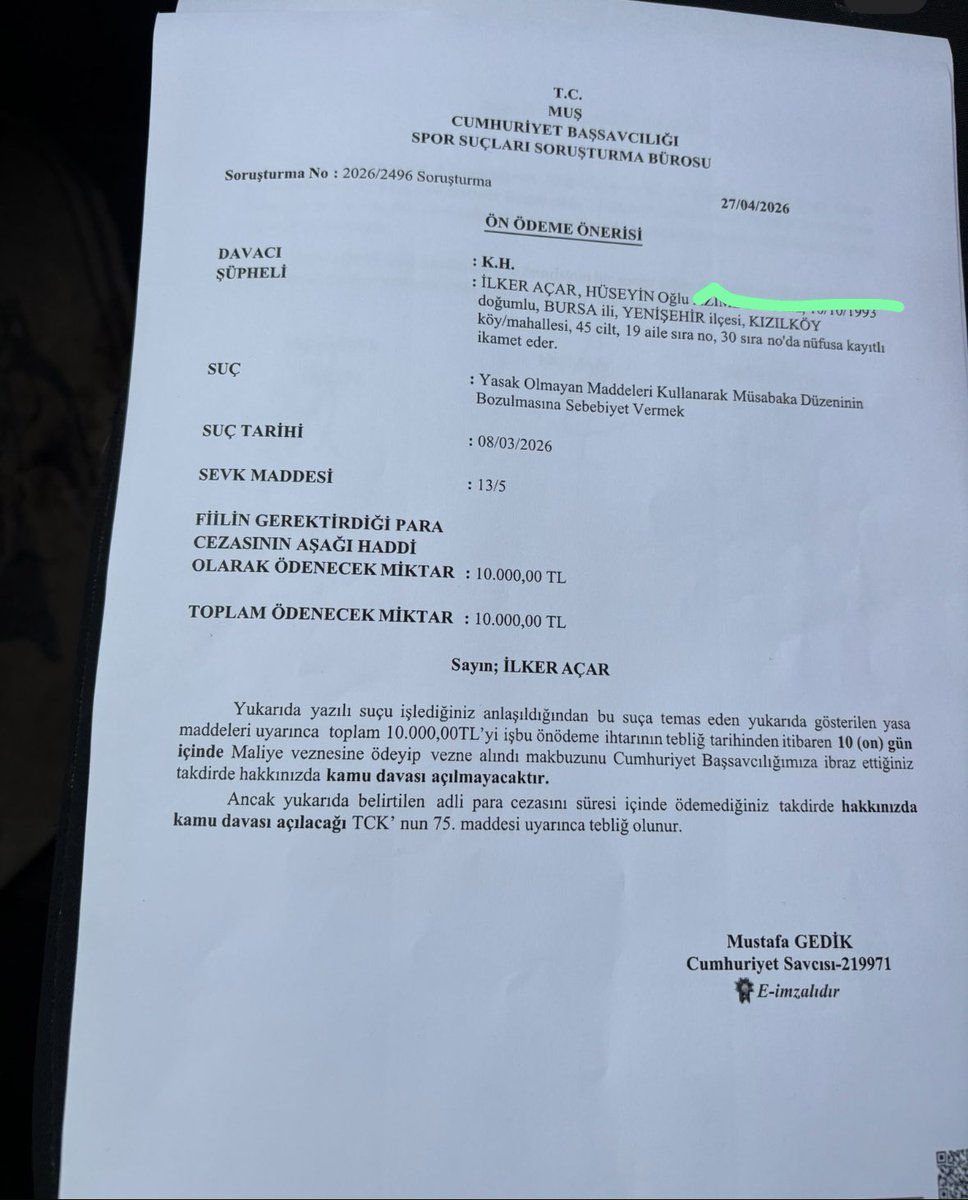 Kardeşimiz <a href="/TEKSASLIKO/">İlker Acar 🐊</a>'nun muş deplasmaninda atılan taşlardan dolayı kafası  yarılmisti.Simdide bu maçtan dolayı kendisine para cezası gelmiş.Yatacak yeriniz yok.Bu olay karşısında sessiz kalan, susan dilsiz şeytandır.