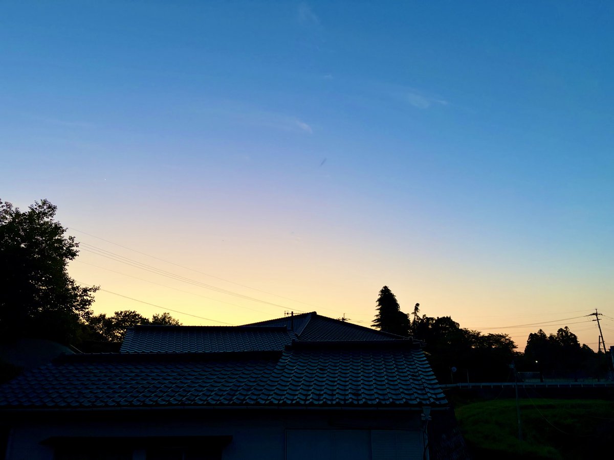 yoshiwo27's tweet photo. 久々に実家
車と��の声が聞こえない平和 https://t.co/0adCp5Hkzu