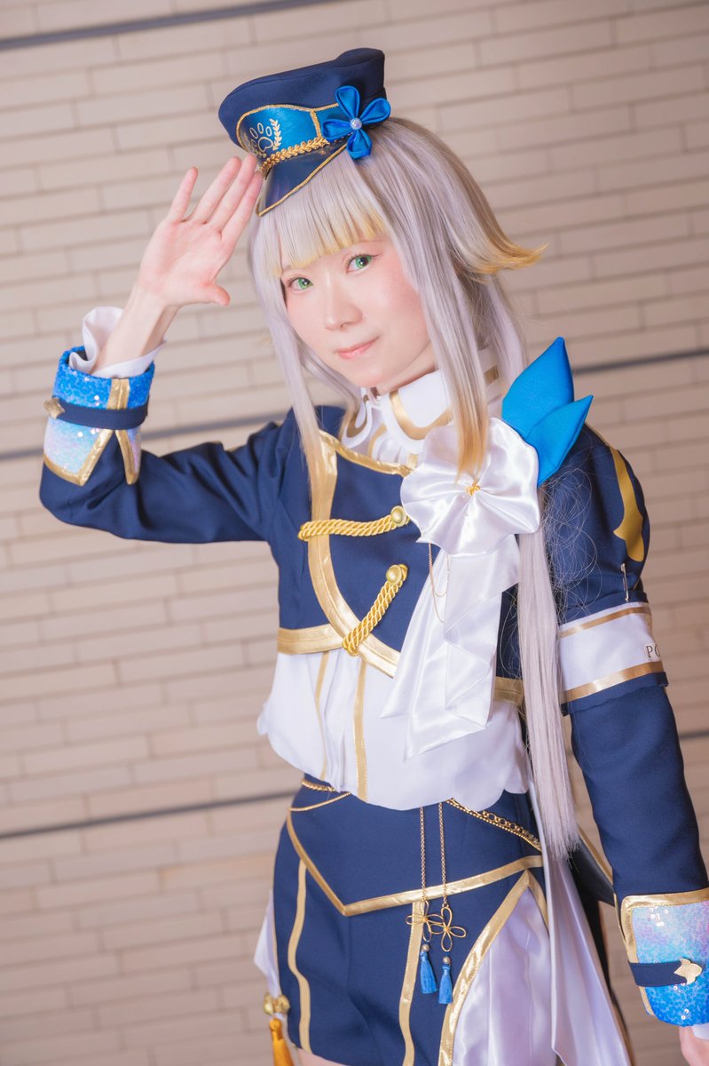 しなの tweet media