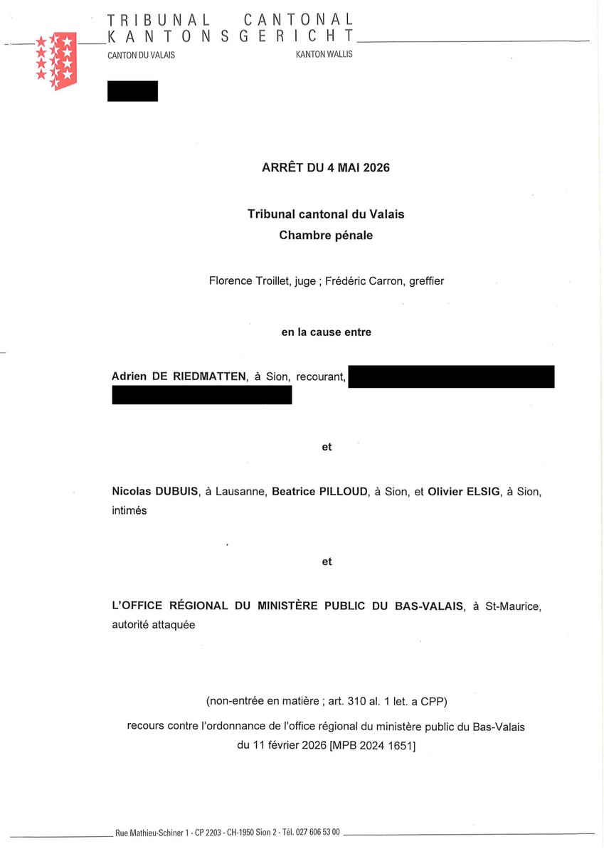 AdeRiedmatten's tweet photo. Toujours dans l'affaire des falsifications de mes communications, la fine équipe du Ministère public se fait (timidement) taper sur les doigts, en vain. C'est ce qui attend les victimes de Crans-Montana. On te donne  vaguement raison, mais tu perds quand même. #justiceestmorte https://t.co/7MozEzSkOX
