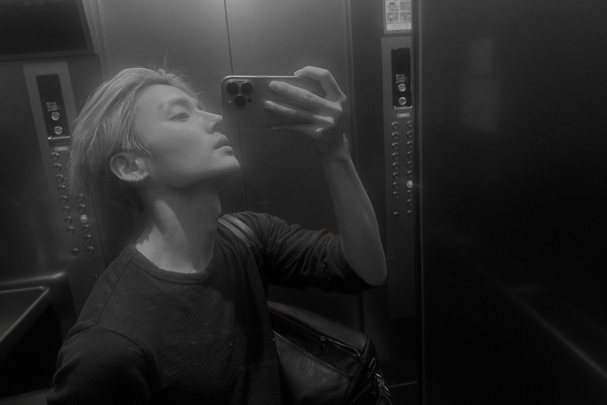 코로 tweet media