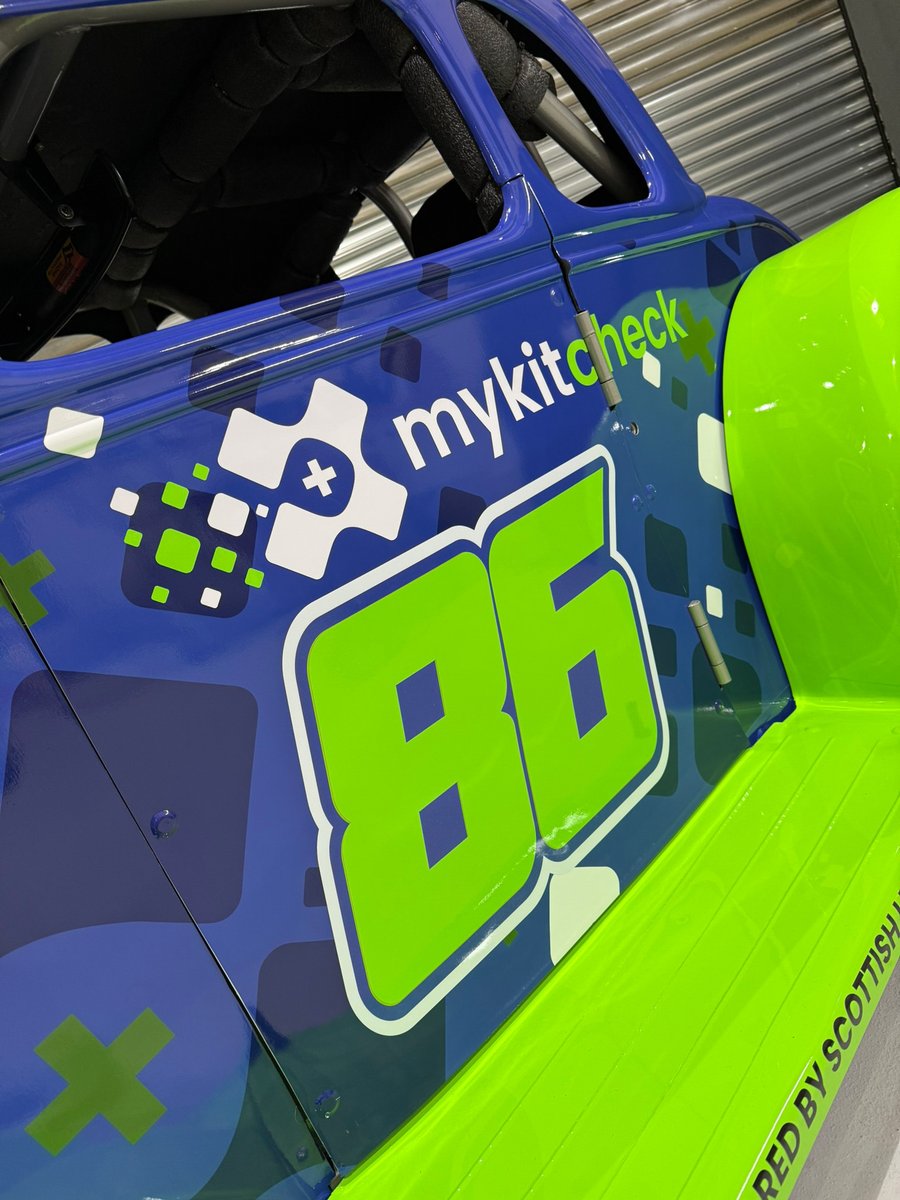 LNGraphicDesign's tweet photo. Jon Critchlowโs 2026 โMyKitCheckโ #LegendCar Livery #Wrap ๐ด๓ ง๓ ข๓ ณ๓ ฃ๓ ด๓ ฟ๐๐๐
Custom branded wrap featuring a bold printed pattern on the main body, paired with solid green wings & grill to create a striking contrast that really pops!
https://t.co/3dnk8L4uhI
#wraps #racecar #motorsport https://t.co/FksoaPFx9Q