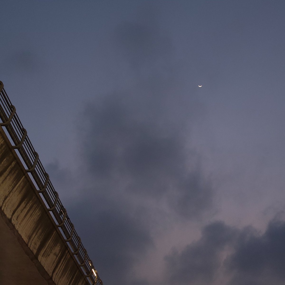 Be_TL11's tweet photo. Be wasn’t in the best mood today, but the "sky" felt so gentle - it made Be feel better. Hehe ₍₍( ´ᵕ` )⁾⁾ https://t.co/Tb5RvJ330K