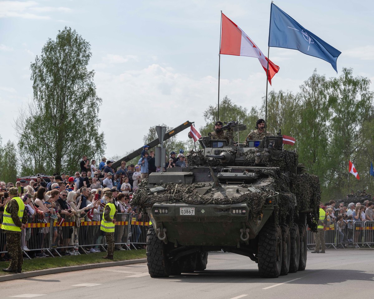 NATOMNBLatvia's tweet photo. Together on 4 May — Latvia’s Restoration of Independence Day in #Aizkraukle. 🇱🇻

Our Brigade standing alongside the people of Latvia.

#WeAreNATO #StrongerTogether
Photos: Cpl Peter Grieves, MNB-LVA Imagery https://t.co/TzD0XKpfy2