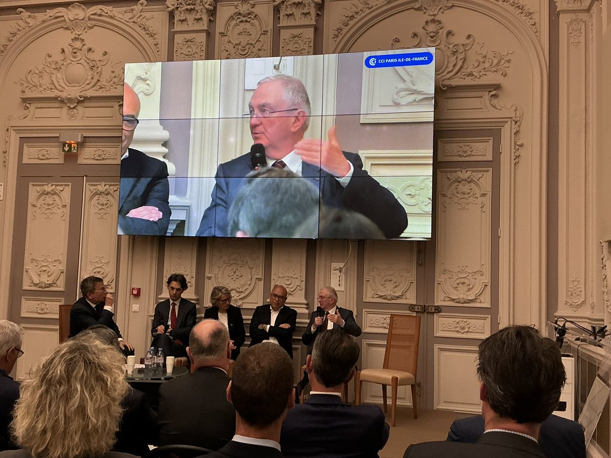 PKuchly57's tweet photo. Très bel événement organisé par @CCI_Paris_IdF sur le thème de « #aérien,  #aeroportuaire et #aéronautique : quel avenir en @iledefrance ? ». 

3 belles tables rondes avec d’excellents intervenants pour défendre nos fleurons 🇫🇷 tout en ne mésestimant pas les nuisances… https://t.co/qUJkymDjfR