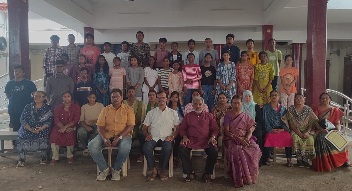 CENTRAL HINDI DIRECTORATE tweet media