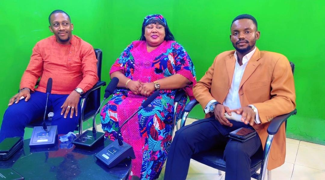 PLoveAsbl's tweet photo. 🎙️ PERFECT LOVE sur #Antenne_A_tv

21 avril | #FEMME_ET_SOCIÉTÉ
 Investir dans la femme = investir dans l’avenir

✔️ Protection
✔️ Autonomisation
✔️ Formation

Bâtissons une génération de femmes leaders.

#PERFECTLOVE #LeadershipFeminin #Impact https://t.co/yv2Mb2jiVr