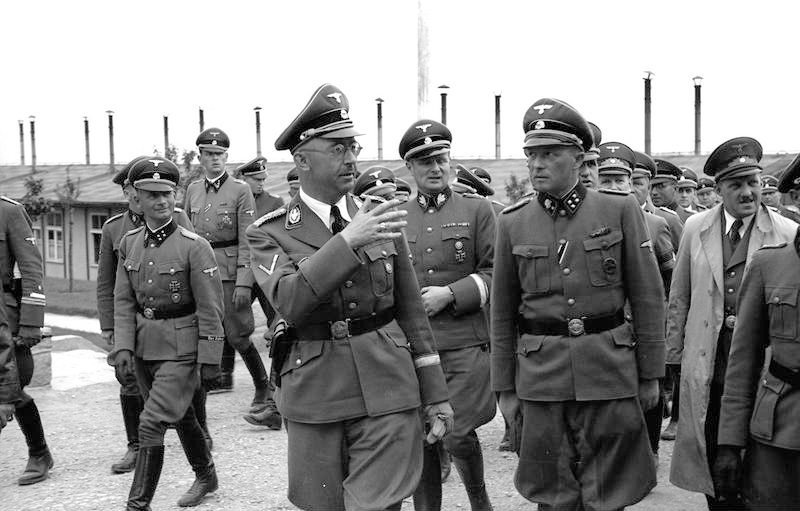AuschwitzMuseum's tweet image. 5 May 1945 | The US Army soldiers liberated the German concentration camp complex Mauthausen-Gusen. Between 1938 and 1945, over 190,000 people were imprisoned there. At least 90,000 of them were killed, including some 28,000 Poles. 

More: bit.ly/4f76muu
