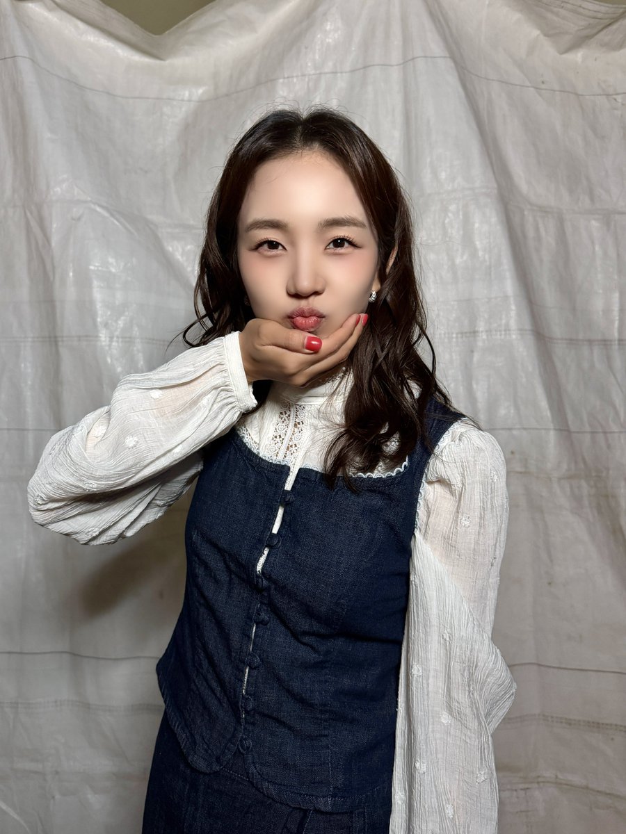 백아연 tweet media