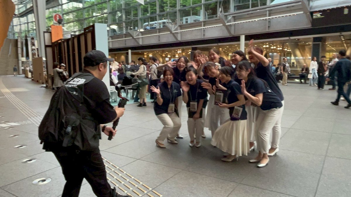 regalotokyo's tweet photo. ラ・フォル・ジュルネTOKYO2026✨

エリアコンサート、ぴあクラシック poco a poco ×OTTAVAスペシャルステージのラジオ公開収録ともにご来場いただきました皆様、ありがとうございました！！

レガーロ東京なりの"大河"を歌い上げました♪

公式カメラマンに遭遇！？動画公開されるかもしれません😊 https://t.co/SfVUs82Ru8