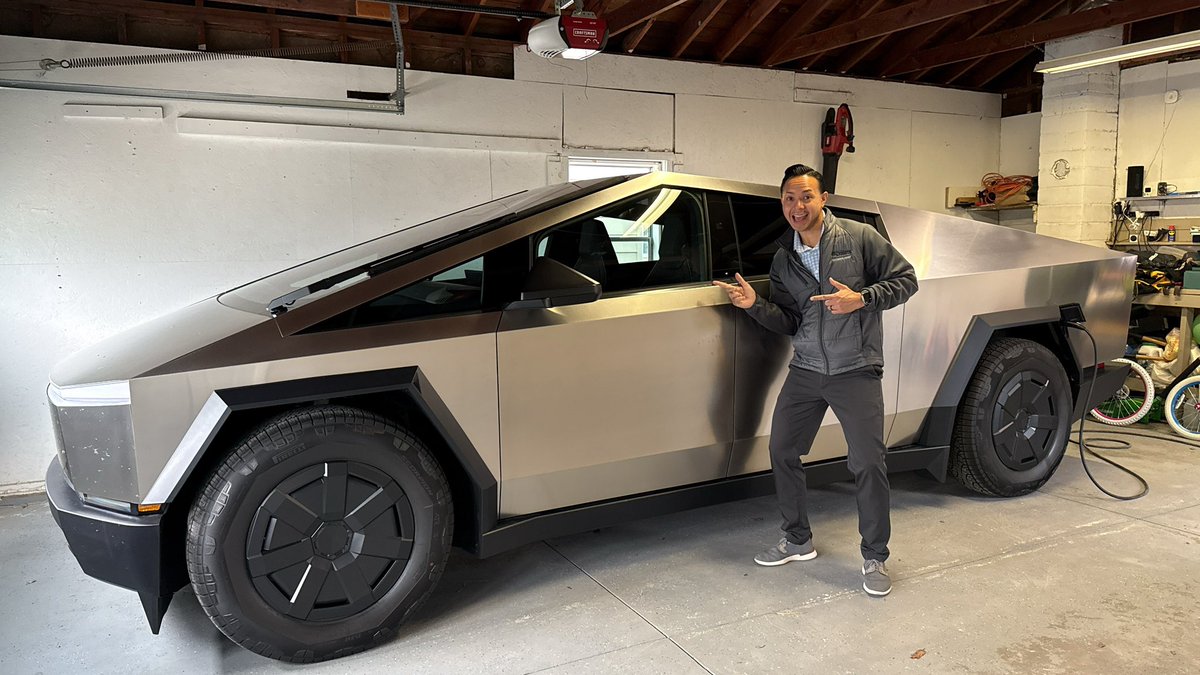 teekohteps's tweet image. Praise the Lord that I was able to trade in my Model 3 for a Cybertruck yesterday! 🙏🏻

Ordered on 02/21/26. 

Delivered on 05/04/26!

God is good!

#GodsTiming