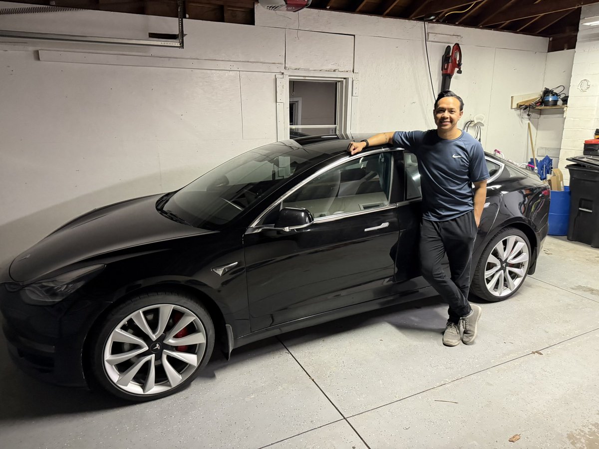 teekohteps's tweet image. Praise the Lord that I was able to trade in my Model 3 for a Cybertruck yesterday! 🙏🏻

Ordered on 02/21/26. 

Delivered on 05/04/26!

God is good!

#GodsTiming