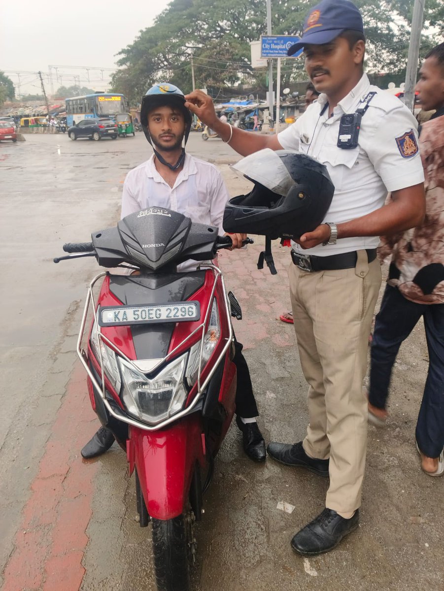 PULAKESHINAGAR TRAFFIC BTP tweet media