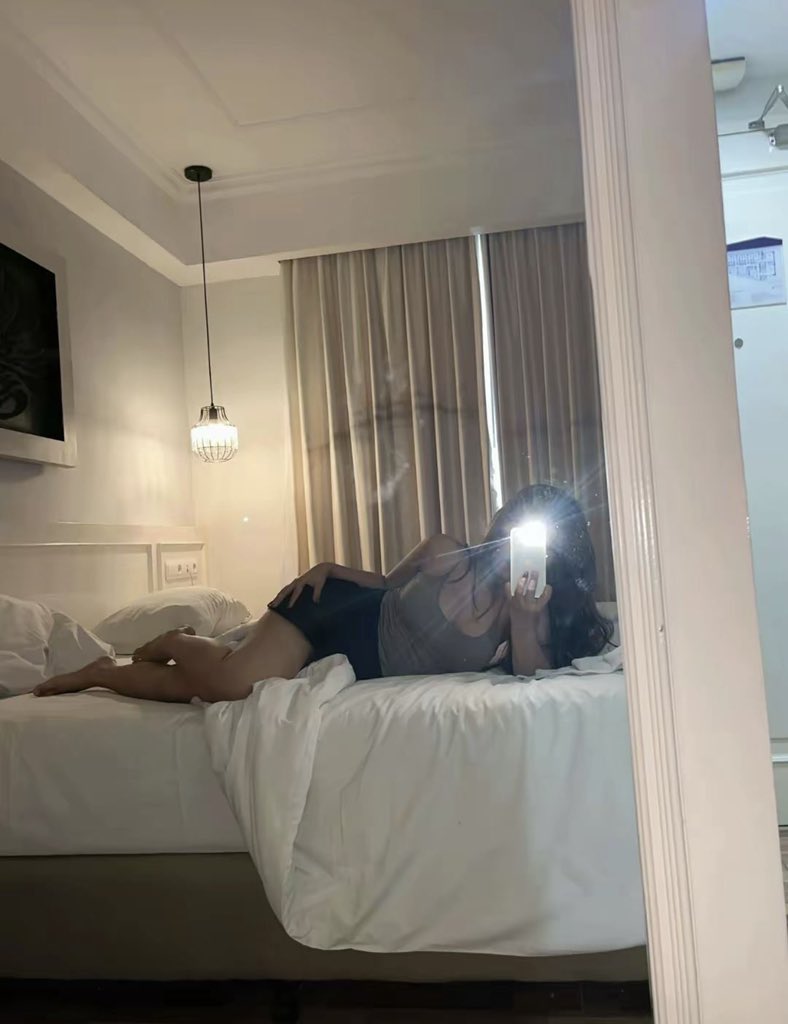 aku masih availl Sby sampai tgl 9 ya babe❤️
11-16 Bali📍
t.me/melisajkt
t.me/channelmelisa