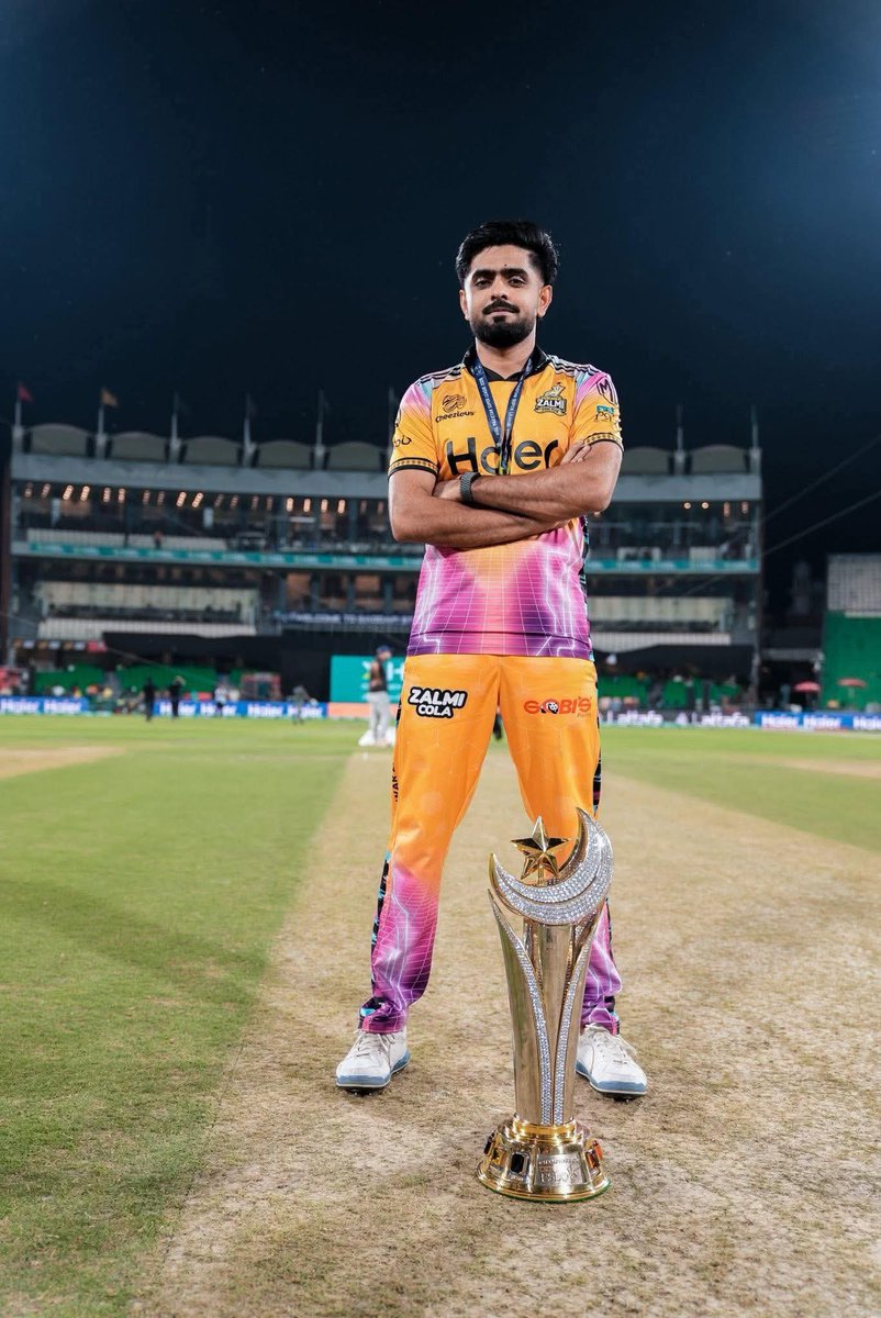 findurselfbro's tweet image. - 588 Runs. 
- 2 POTM Awards.
- 73.50 Average.
- 146 Strike rate.
- 3 Fifties.
- 2 Hundreds.

BABAR AZAM - BEST BATTER OF THE TOURNAMENT AWARD. 🔥

#BabarAzam #PSLFinal
