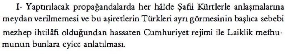 sipanyeni6's tweet photo. Bu aralar tekrar Dersim hakkında TC’nin hazırlandığı raporları okuyorum.
Necmettin Sahir Sılanın Arşivinden çıkan önemli bir belge:

Belgenin “I”maddesine dikkat !

“Yaptırılacak propagandalarda (Dersimlilerin) her halde Şafii Kürtlerle anlaşmalarına meydan verilmemesi”(s.94) https://t.co/npDgGWJXET