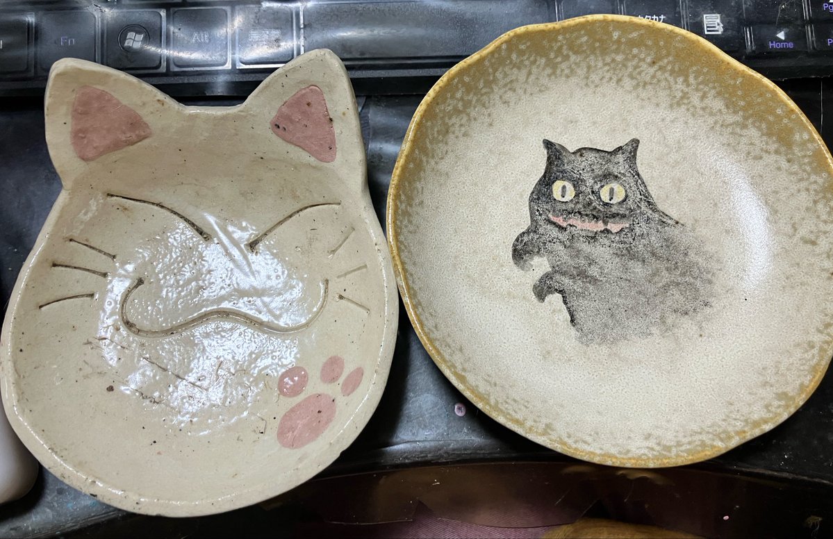 マツコの〜」で豆皿特集。私の一番ヘビロテ豆皿はこれとコレ。猫のは