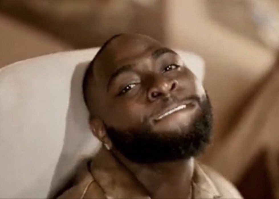 When I slide into an alte babe and I feel something sharp in my preek 😭