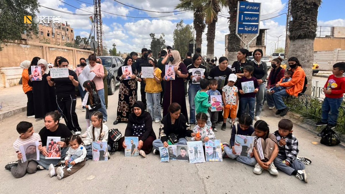 NPA_English's tweet image. Families of detainees staged a protest outside the governorate building in #Hasakah city, northeastern #Syria, demanding the release of their detained relatives.