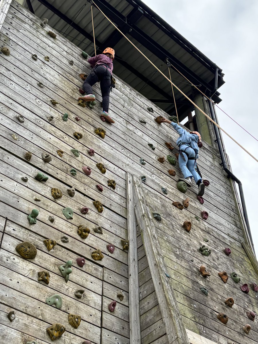 LMS_PESSPA's tweet photo. A climbing success at Caldecotte! A brilliant first morning of activities 🧗‍♂️
@LongMeadowSch @Janette91984539 https://t.co/seR3DmyJ31