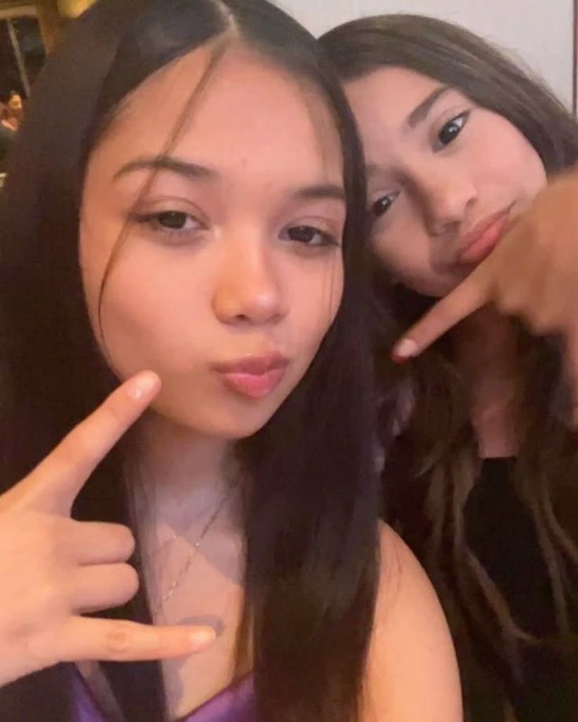 Chloe tweet media