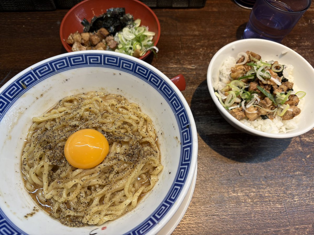 るみー tweet media