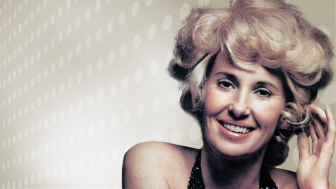 iShowTunes's tweet photo. Birthday Remembrance ~ #TammyWynette (1942-1998)
Tammy became known as "The First Lady Of #CountryMusic" after becoming the 1st Female Country Singer to sell 1 million copies of 1 single album, which was "Tammy's Greatest Hits," in 1970. #StandByYourMan https://t.co/8DaSUdJwZq