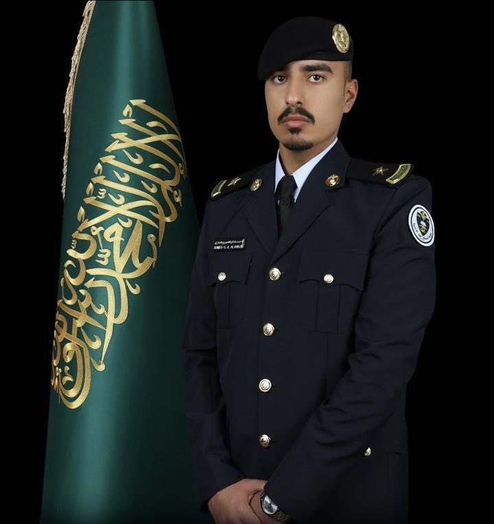 نبارك ونهنئ #تخرج :

#احمد_غنام_فهد_الحجري_العنزي

من #كلية_الملك_فهد_الأمنية
برتبة #ملازم

نسأل الله له التوفيق والعون 
لخدمة الدين ثم المليك والوطن🇸🇦