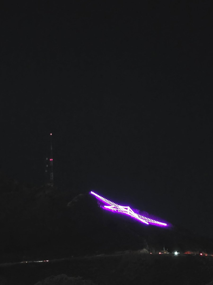 sweetkthland's tweet image. — Actualización de j-hope (•uarmyhope•) en Instagram 📸

🐿️: BTS WORLD TOUR 'ARIRANG': EL PASO

↓ (5/5)

#jhope #Hoseok #uarmyhope @BTS_twt 
#BTS_WORLDTOUR_ARIRANG_ELPASO