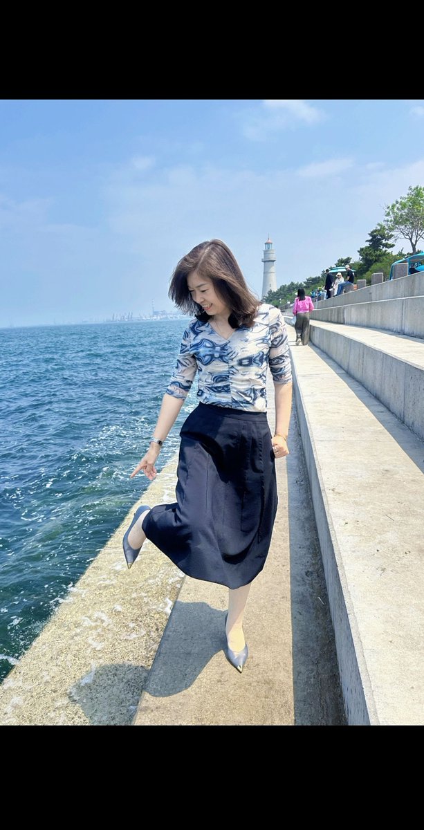 80后情绪交流馆 tweet media