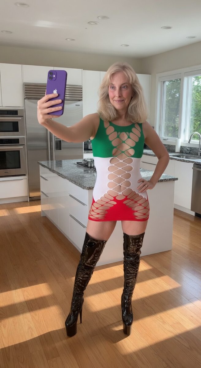 Playmate Dawn tweet media
