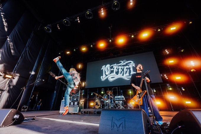 kaede33567's tweet photo. [JAPAN JAM 2026] #10FEET - ライブ写真＆セトリ公開 

SKY STAGE 5/5(火・祝)16:00～

セットリスト
01. 風
02. スパートシンドローマー
03. goes on
04. 壊れて消えるまで
05. 第ゼロ感
06. その向こうへ
07. ヒトリセカイ

▶︎ 公式生配信こちら📡
https://t.co/hp8nJHQHq6

#JAPANJAM
#JJ2026 https://t.co/r3bRE5hdSg