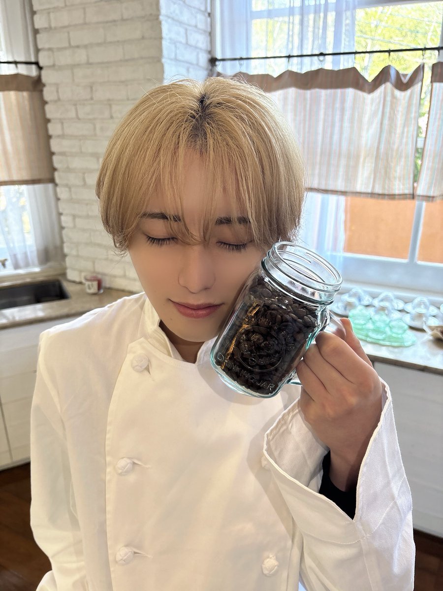 fuma_lvls's tweet photo. コーヒーが冷めないうちに☕️ https://t.co/3cZZfqkGll