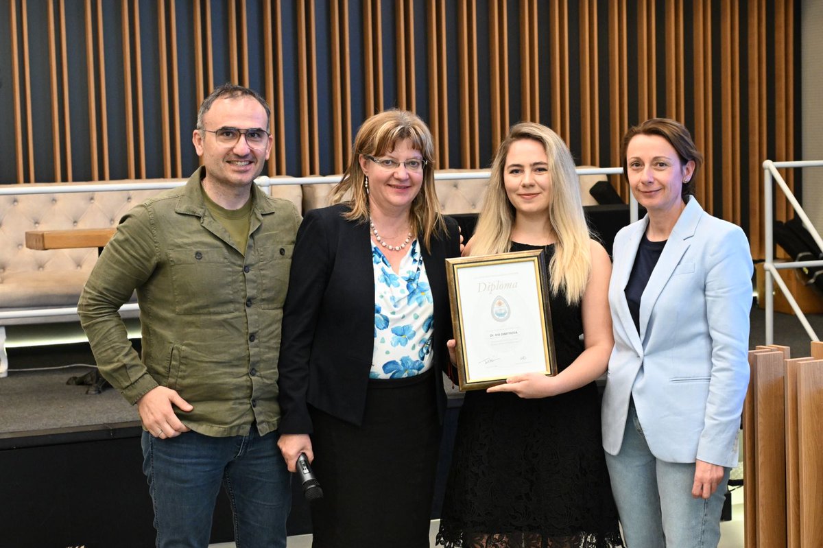 soevisionorg's tweet photo. 4th Academy of Ophthalmology Meeting, Bulgaria in April. The meeting is a forum for young ophthalmologists to meet and learn from experts. During the forum the Bulgarian SOE Lecturer was elected. Dr Iva Dimitrova talking on ‘DME- OCT biomarkers predicting visual outcomes’. https://t.co/TU30V76ClZ