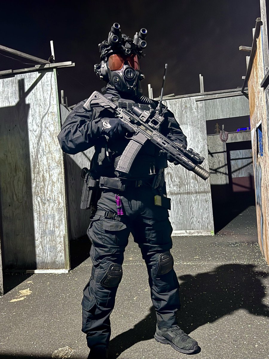 速報
バイオハザードレクイエム 
コネクション特殊部隊やってます
#REBHFun
#鴨コス
#ラグーンシティRE2コスプレ