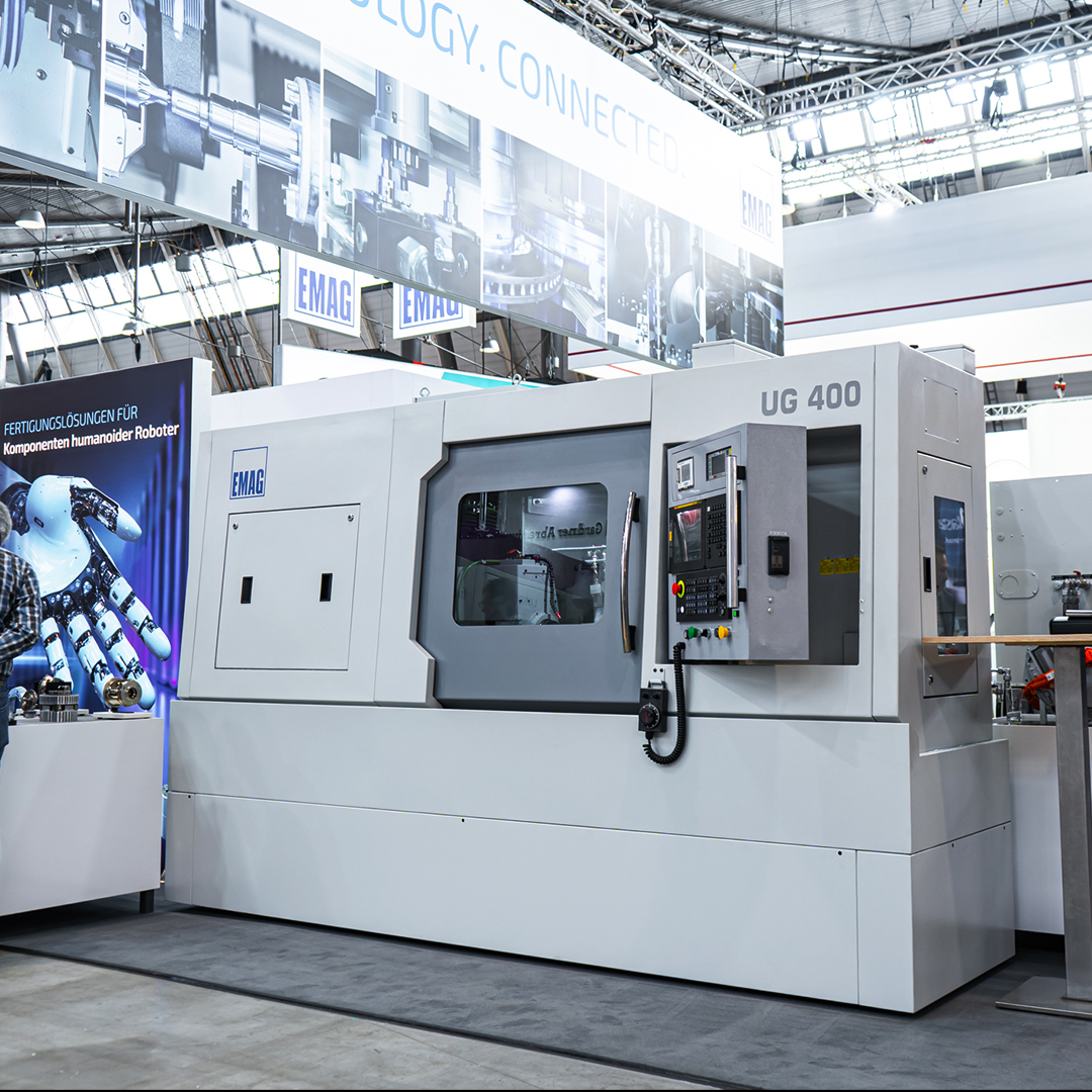 EMAGGroup's tweet photo. Besucht EMAG auf der GrindingHub 2026! Seht die UG 400 mit Flexibilität für komplexe Geometrien und unsere anderen Maschinen. Halle 9, Stand B30. https://t.co/vRVCr6GnIX