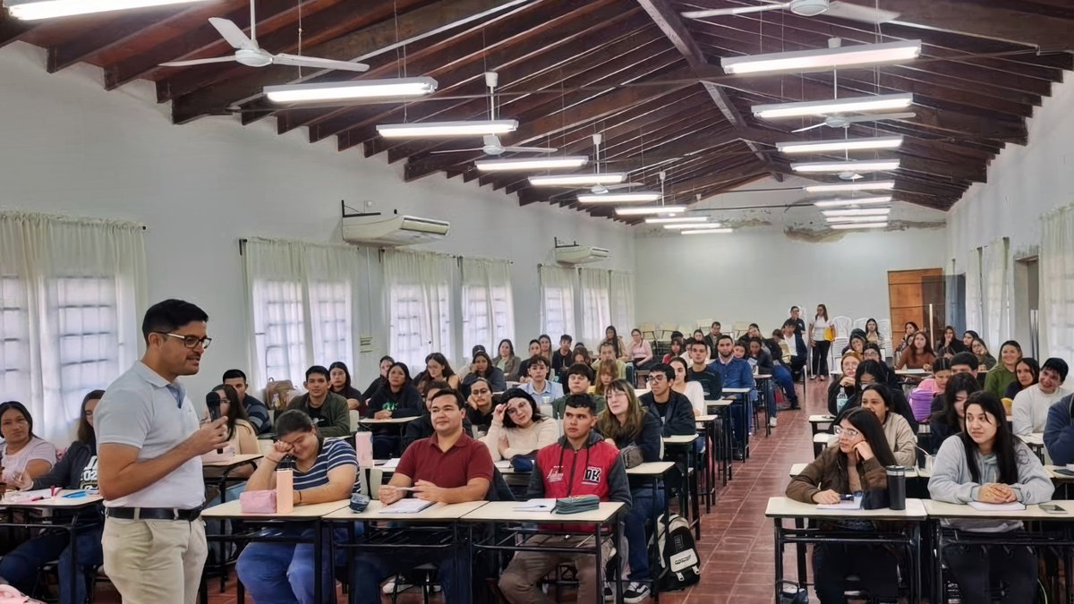 Universidad Nacional de Pilar tweet media