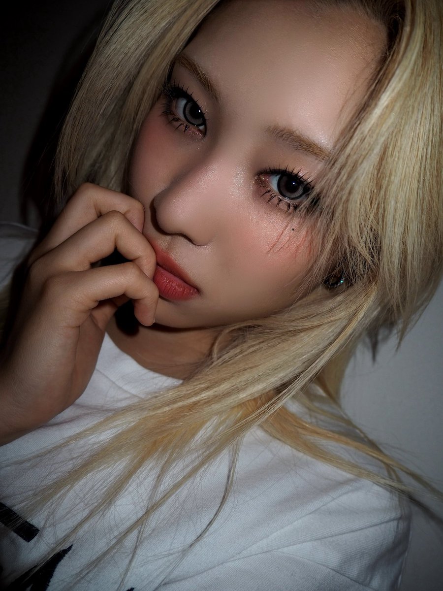 ⁺ 𝐻𝑜𝓃𝑒𝓎 ˎˊ˗ tweet media